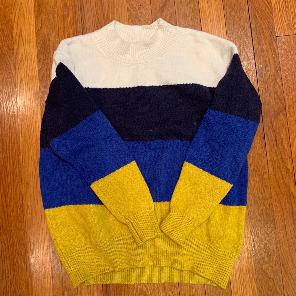 NWOT Old Navy Striped Crewneck Sweater